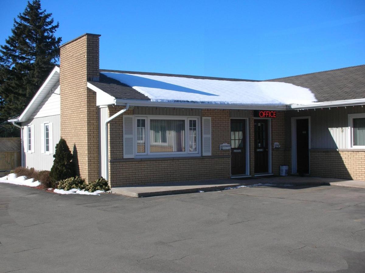 Adams Motel Sault Ste. Marie Zewnętrze zdjęcie