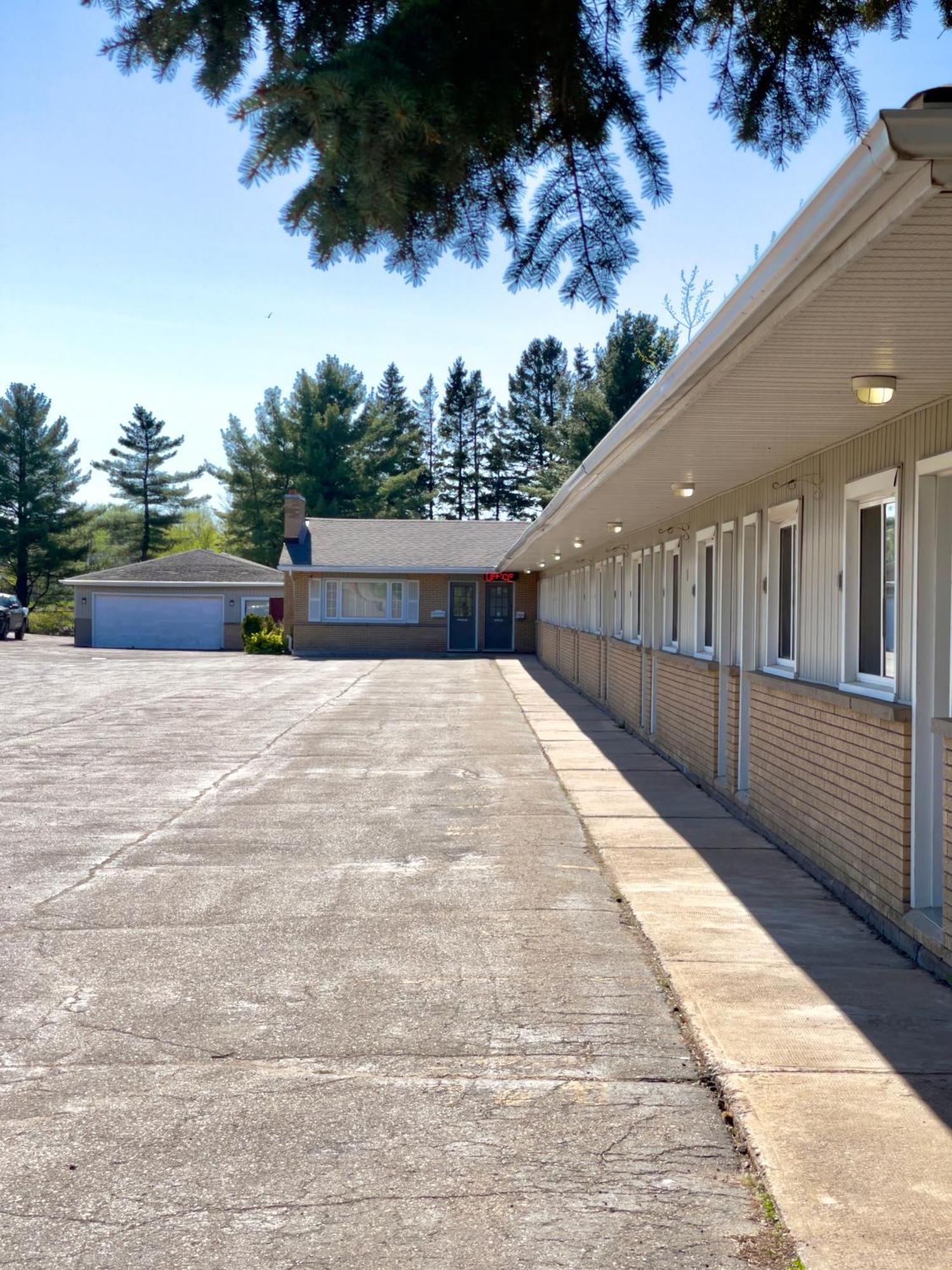 Adams Motel Sault Ste. Marie Zewnętrze zdjęcie